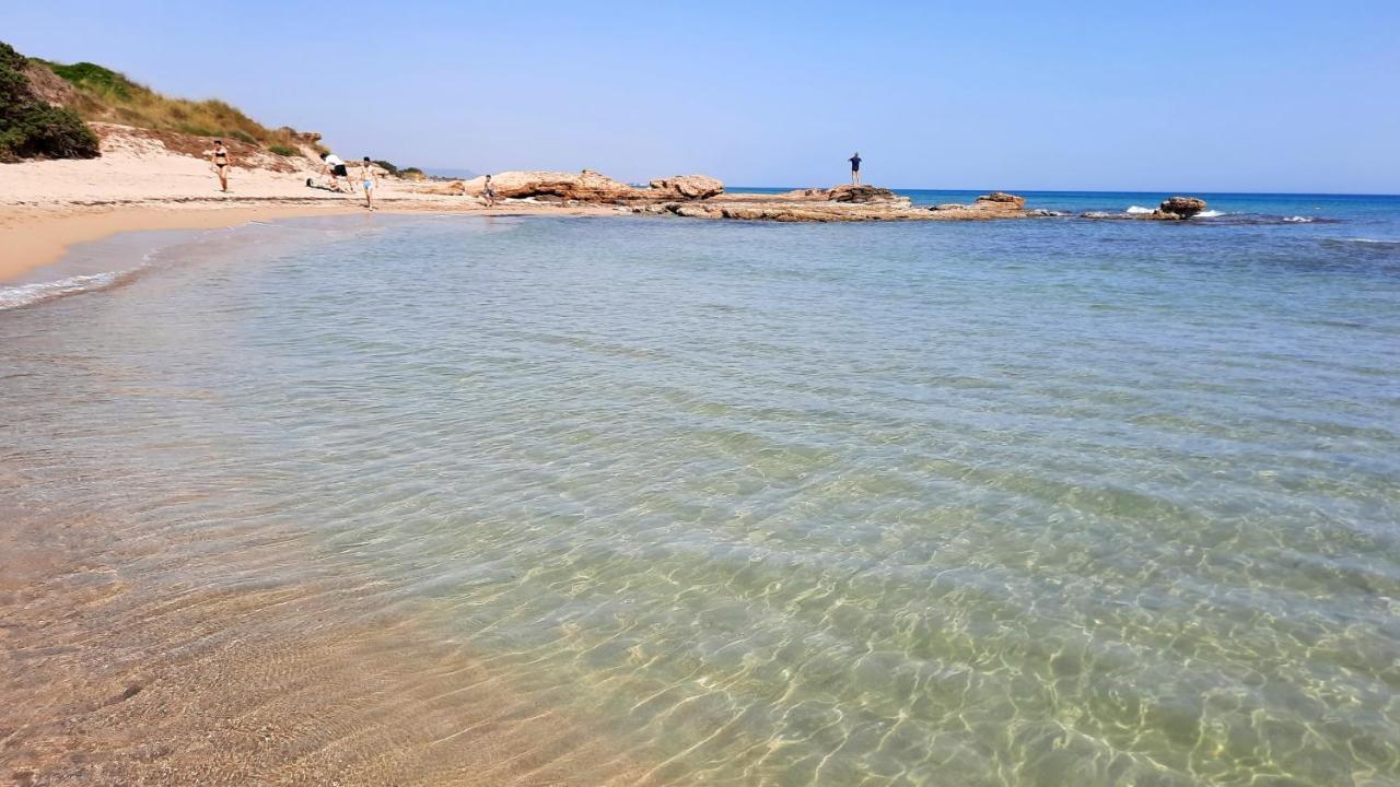 I Due Carrubi Villa Ostuni Bagian luar foto